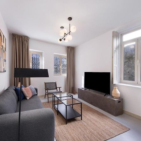Crooked Floor House - Ground Floor Apartment Porto Luaran gambar