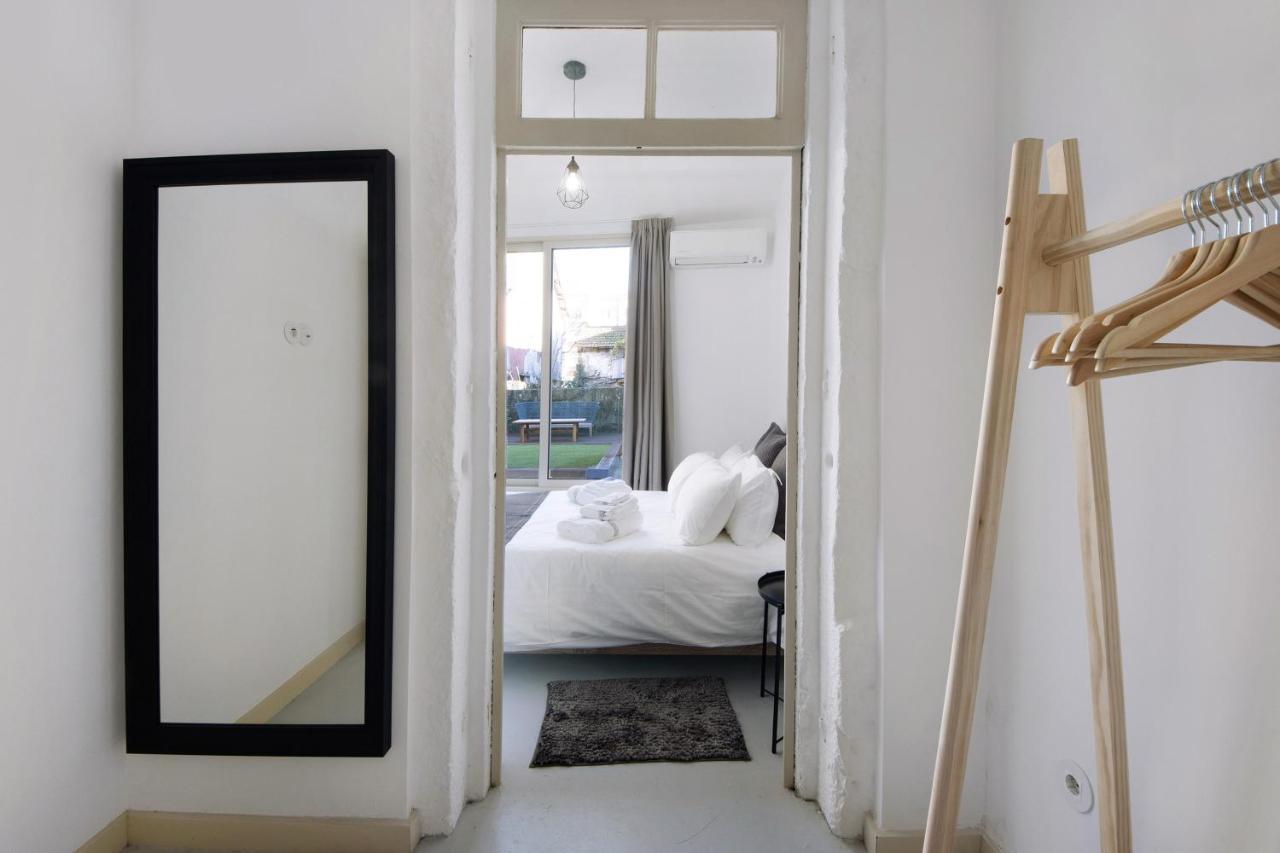 Crooked Floor House - Ground Floor Apartment Porto Luaran gambar