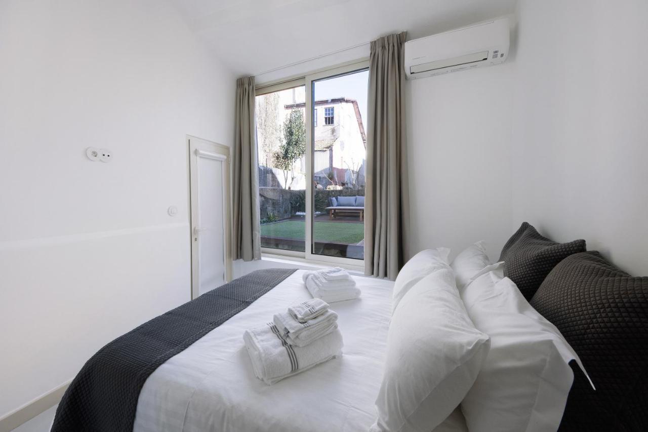 Crooked Floor House - Ground Floor Apartment Porto Luaran gambar