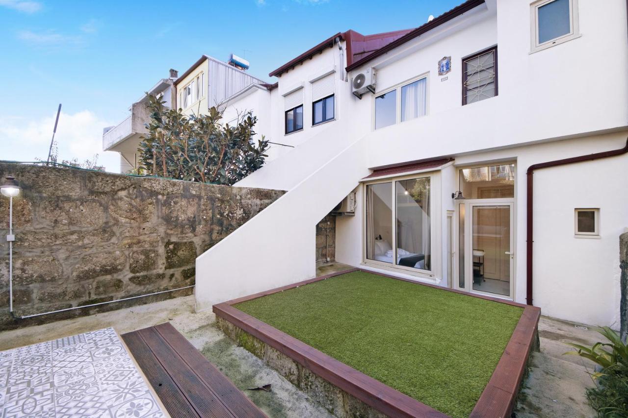 Crooked Floor House - Ground Floor Apartment Porto Luaran gambar